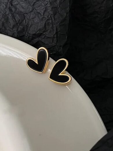 Black love shape korean earring for girls & womens