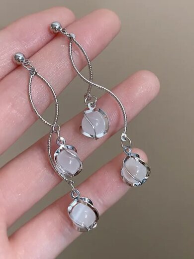 Beautiful white korean design earring for girls & womens