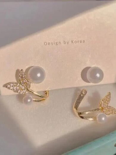 White butterfly shape beautiful korean design earring for girls & womens