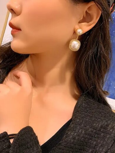 White beautiful unique korean design earring for girls & womens